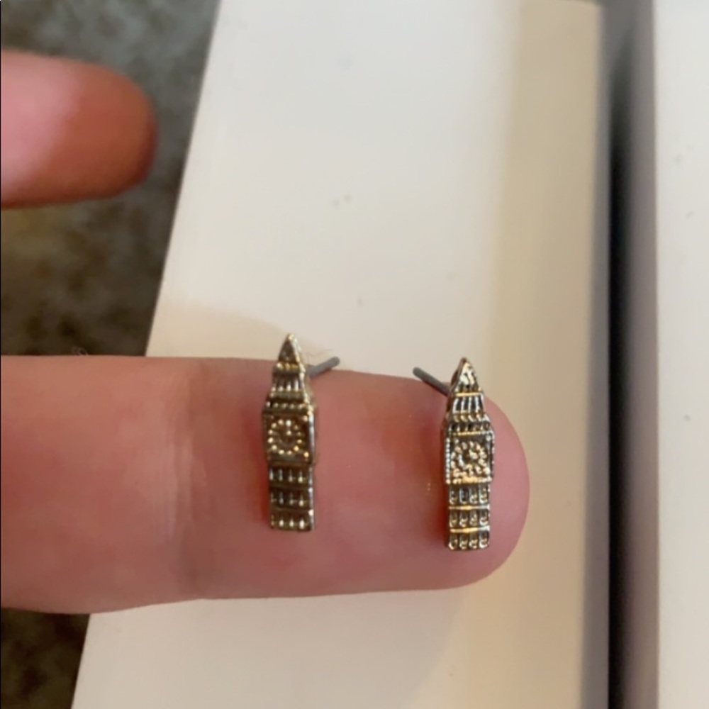 Gold earrings